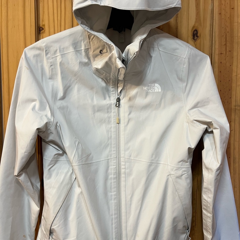 The North Face Women's Jacket in Light Gray